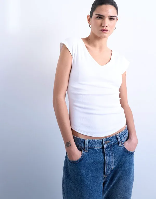 Футболка с v-образным вырезом и принтом lissy Topshop, Snow White, Белый, Футболка с v-образным вырезом и принтом lissy Topshop, Snow White
Футболка с v-образным вырезом и принтом lissy Topshop, Snow White, Белый, Футболка с v-образным вырезом и принтом lissy Topshop, Snow White