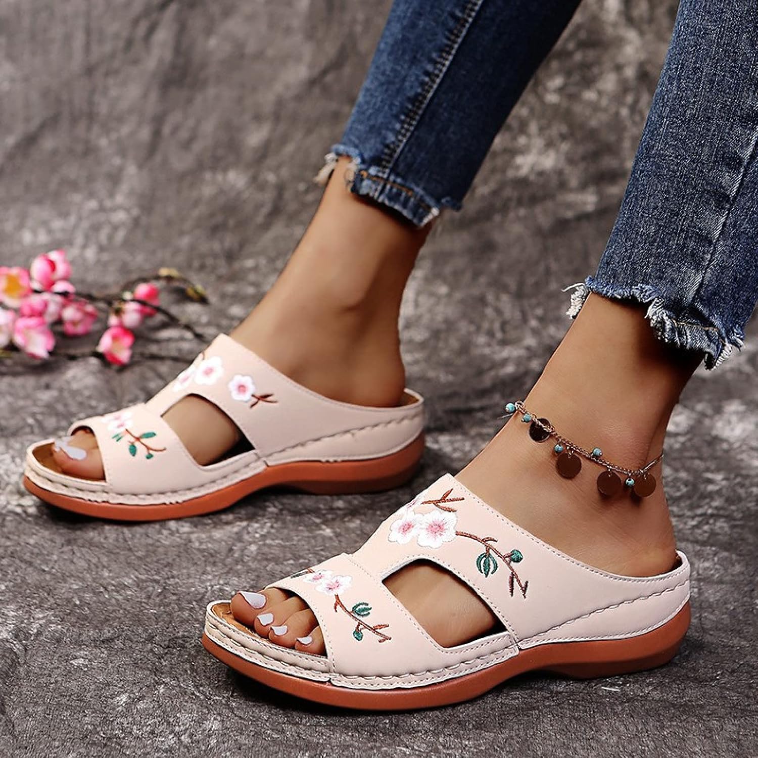 Сандалии-рефлексология WALLDOR для мужчин и женщин, массажные тапочки для ног для мужчин и женщин, тапочки на платформе большого размера, сандалии на танкетке с вышивкой в виде цветов для женщин, синие, 40
Сандалии-рефлексология WALLDOR для мужчин и женщин, массажные тапочки для ног для мужчин и женщин, тапочки на платформе большого размера, сандалии на танкетке с вышивкой в виде цветов для женщин, синие, 40