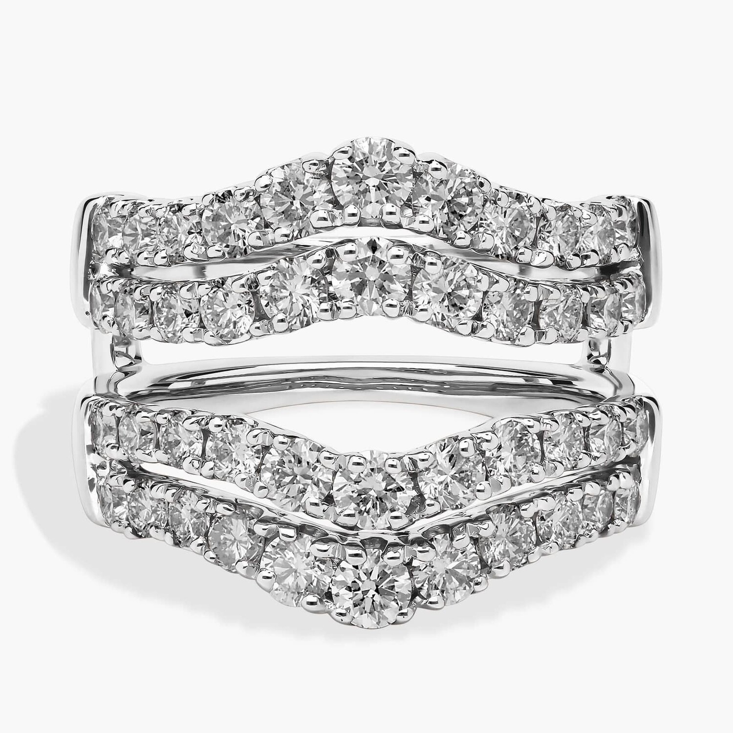 Кольцо с двумя рядами бриллиантов в зубчатой оправе из 14-каратного белого золота (2 карата). Blue Nile
Кольцо с двумя рядами бриллиантов в зубчатой оправе из 14-каратного белого золота (2 карата). Blue Nile