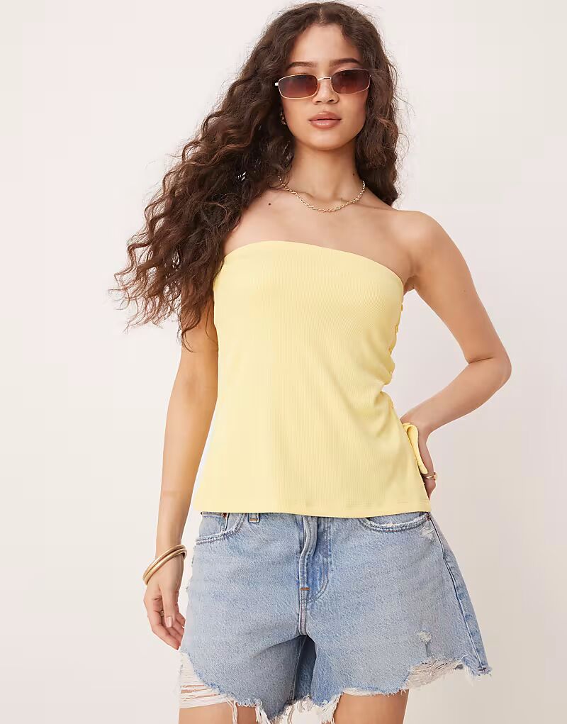 Топ-труба с пуговицами желтого цвета Abercrombie & Fitch
Топ-труба с пуговицами желтого цвета Abercrombie & Fitch