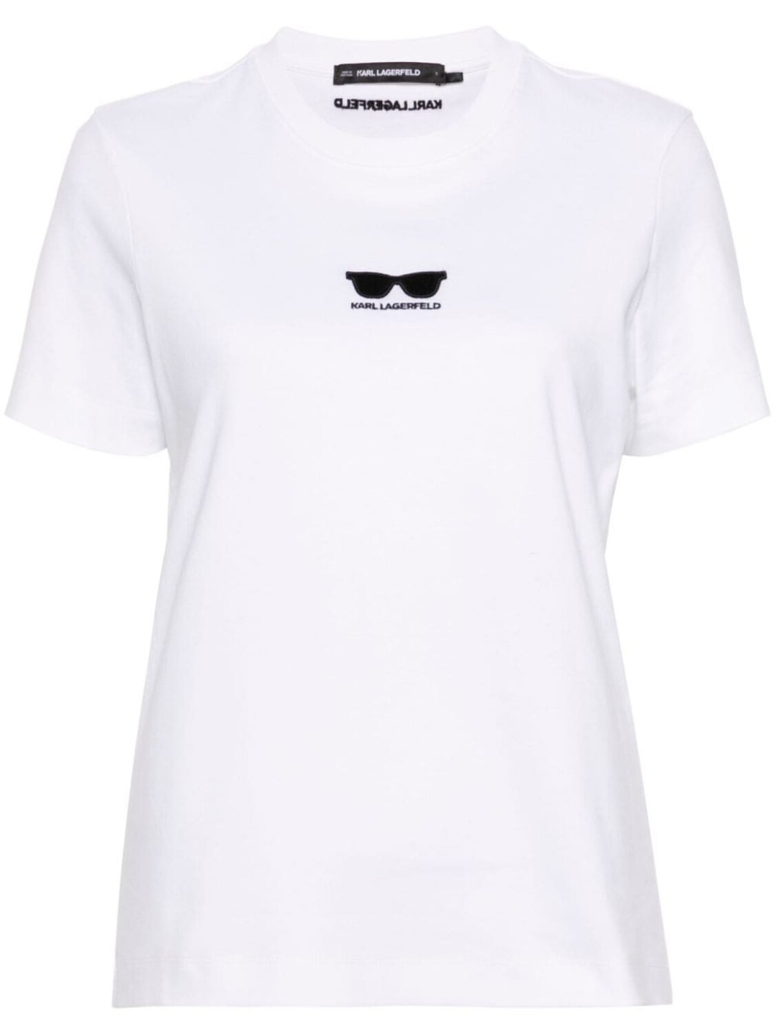 Футболка с вышивкой Karl Lagerfeld
Футболка с вышивкой Karl Lagerfeld