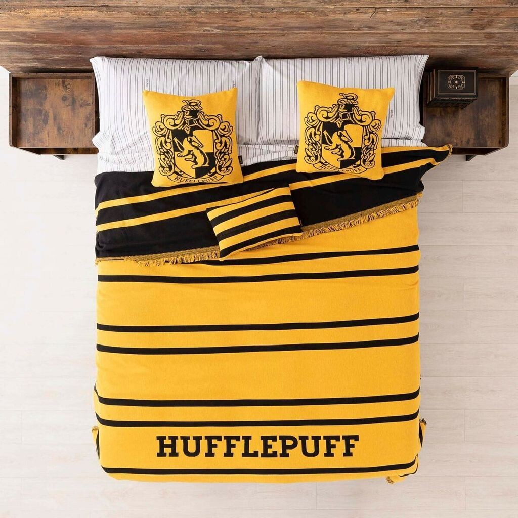 Одеяло Гарри Поттер Дом Хаффлпаффа 130 х 170 см 130 х 2 х 170 см Harry Potter Shop
Одеяло Гарри Поттер Дом Хаффлпаффа 130 х 170 см 130 х 2 х 170 см Harry Potter Shop