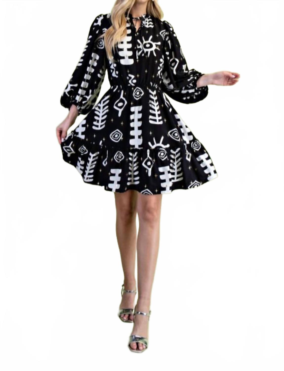 Платье из фольги в черном цвете Gigio, черный
Платье из фольги в черном цвете Gigio, черный