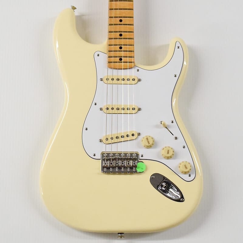 Fender Jimi Hendrix Stratocaster — олимпийский белый с кленовой накладкой
Fender Jimi Hendrix Stratocaster — олимпийский белый с кленовой накладкой