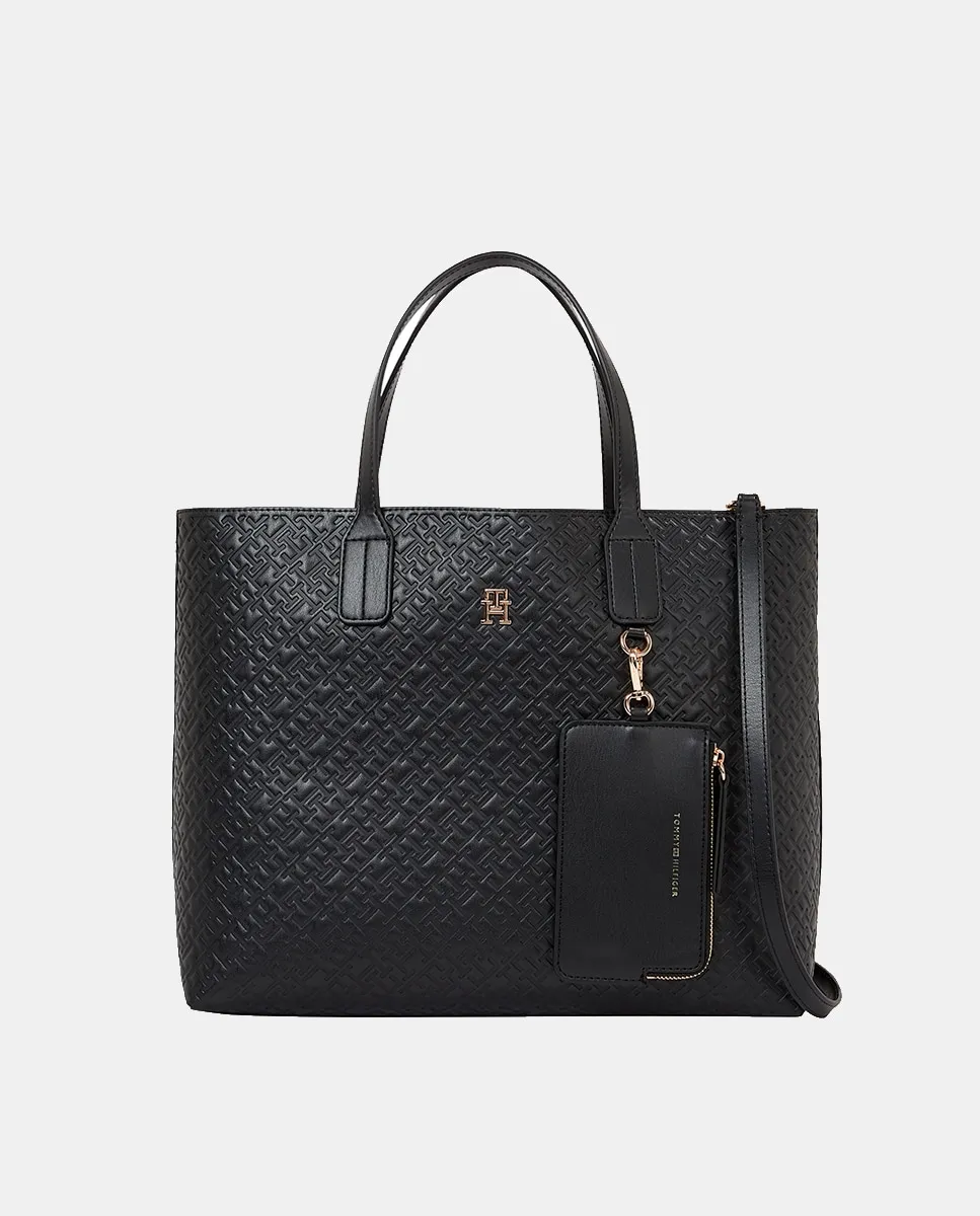 Черная сумка-сэтчел с монограммой и съемным кошельком для монет Tommy Hilfiger
Черная сумка-сэтчел с монограммой и съемным кошельком для монет Tommy Hilfiger