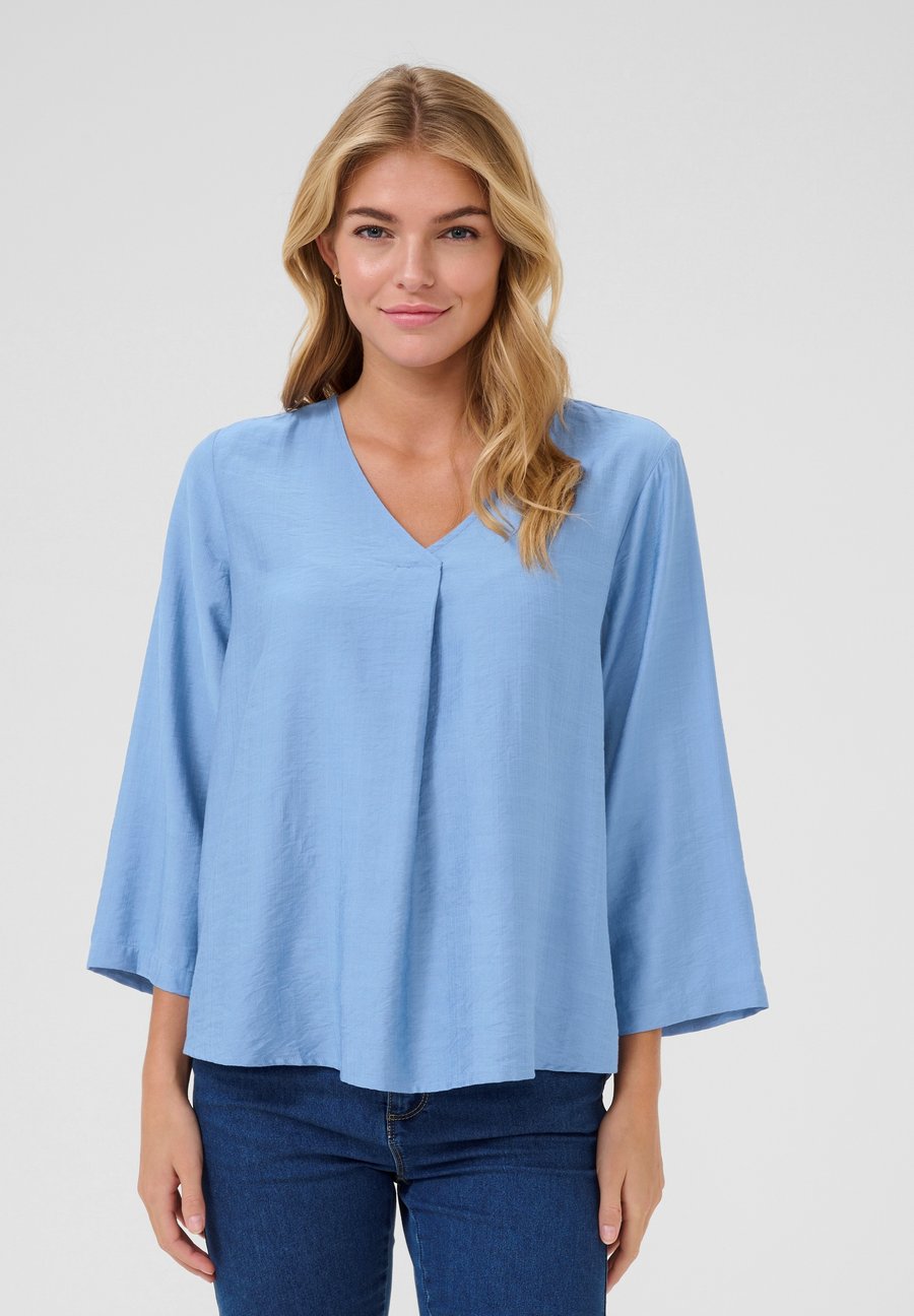 Блуза Kaffe KALUI V NECK , Silver Lake Blue Cc/Blue
Блуза Kaffe KALUI V NECK , Silver Lake Blue Cc/Blue