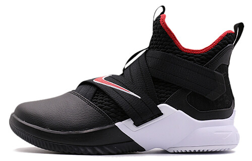 Мужские баскетбольные кроссовки Nike Zoom Soldier 12
Мужские баскетбольные кроссовки Nike Zoom Soldier 12