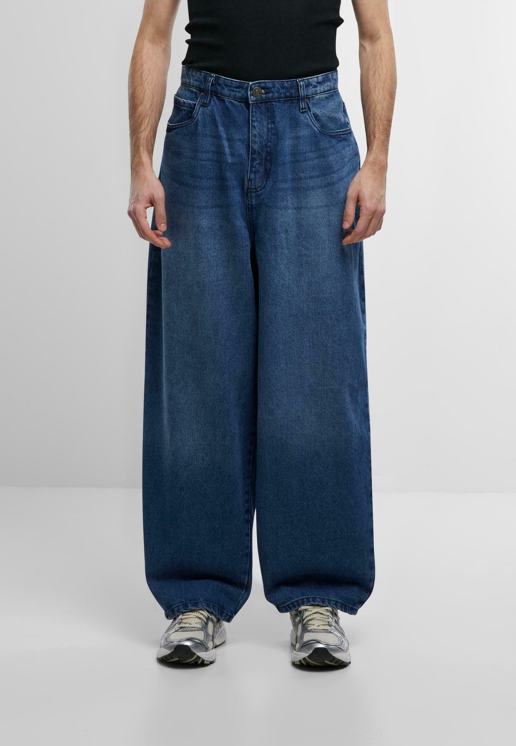 Джинсы свободного кроя HEAVY OUNCE BAGGY Urban Classics, синий
Джинсы свободного кроя HEAVY OUNCE BAGGY Urban Classics, синий