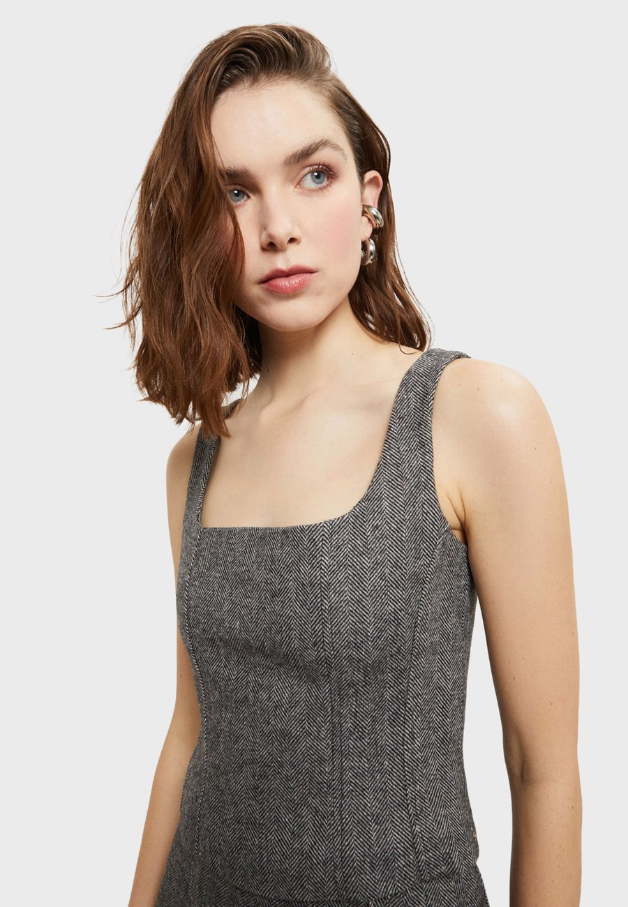 Топ ottod'Ame Top, Grey
Топ ottod'Ame Top, Grey