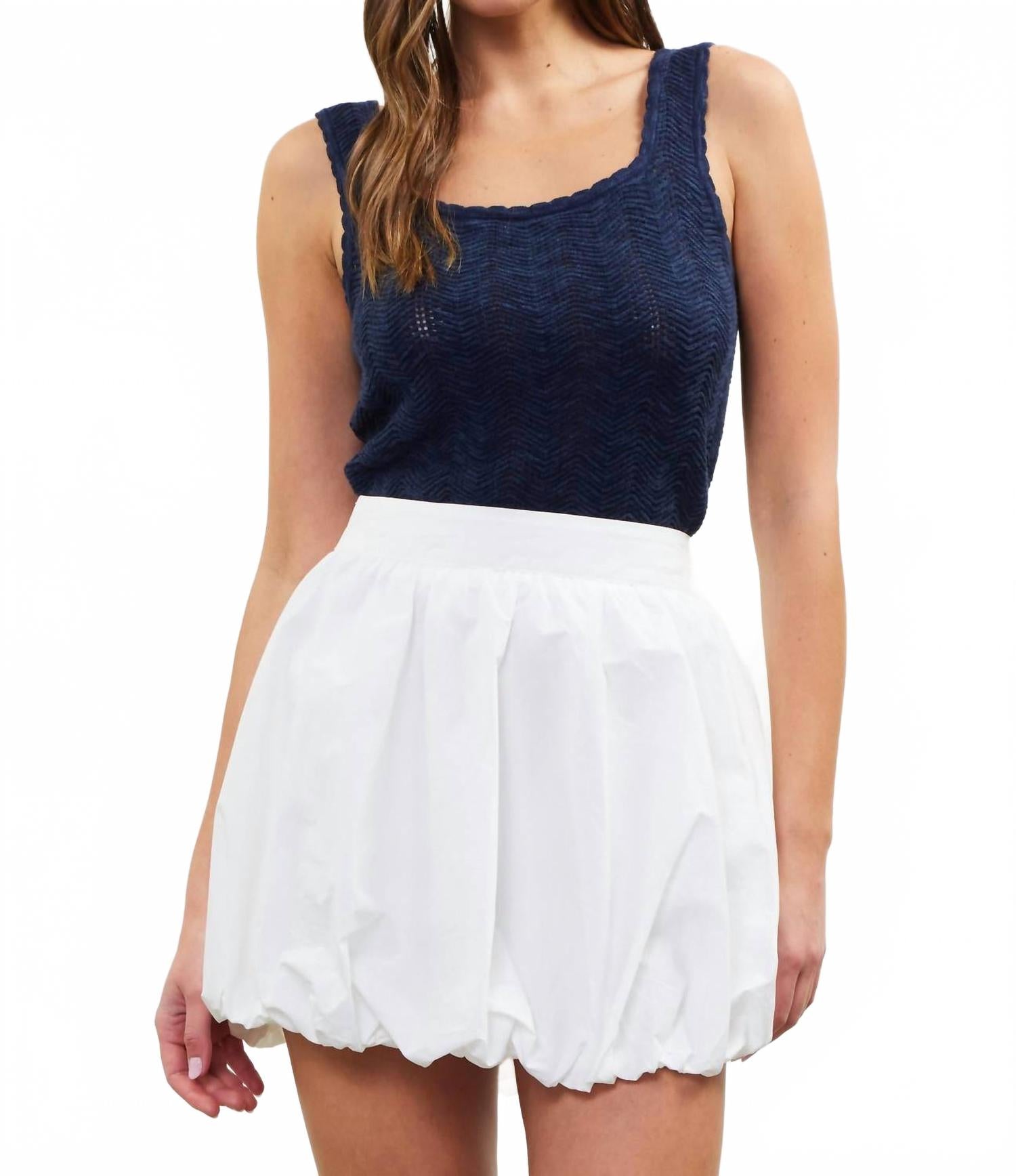 Мини-юбка с баской в белом цвете SKIES ARE BLUE
Мини-юбка с баской в белом цвете SKIES ARE BLUE