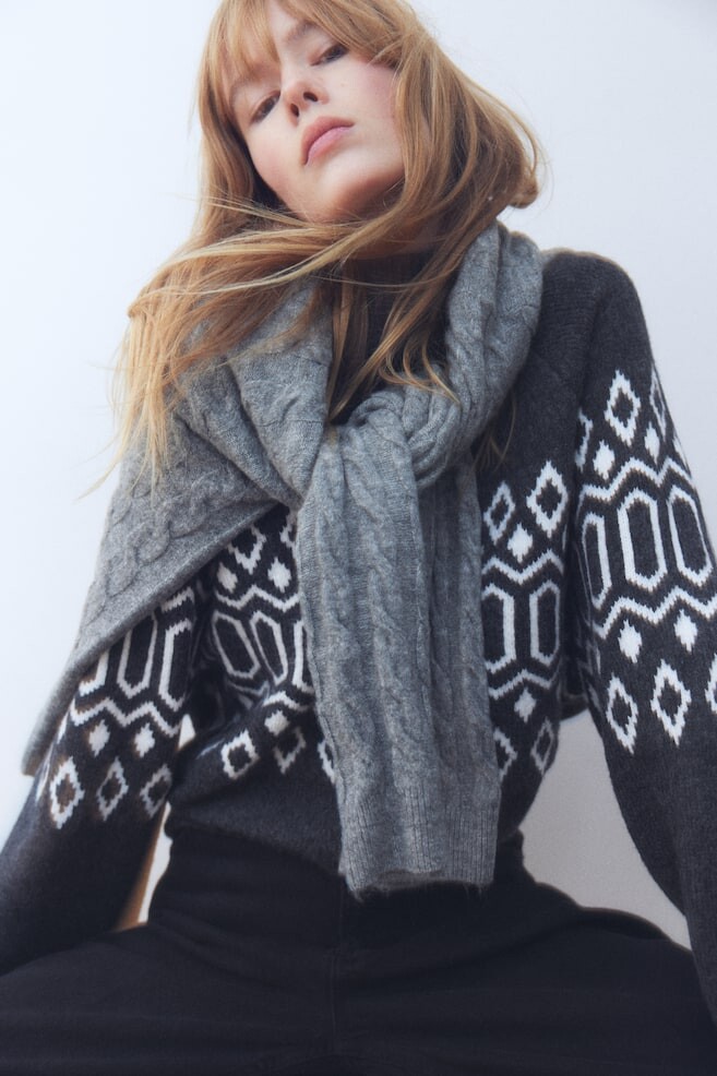 Жаккардовый свитер с водолазкой H&M, серый
Жаккардовый свитер с водолазкой H&M, серый