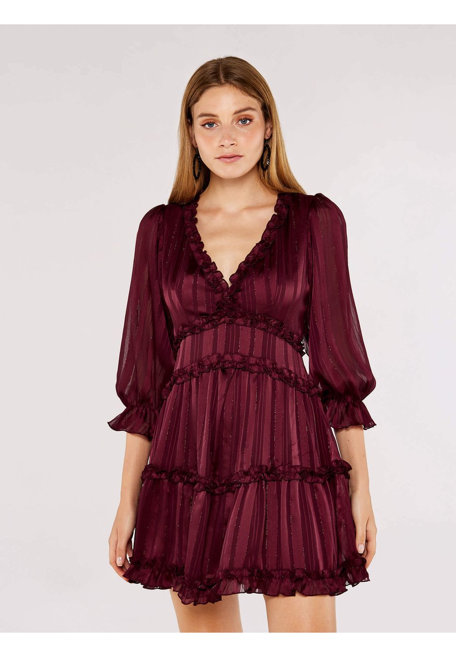 Платье Apricot RUFFLE, Burgundy/Bordeaux
Платье Apricot RUFFLE, Burgundy/Bordeaux