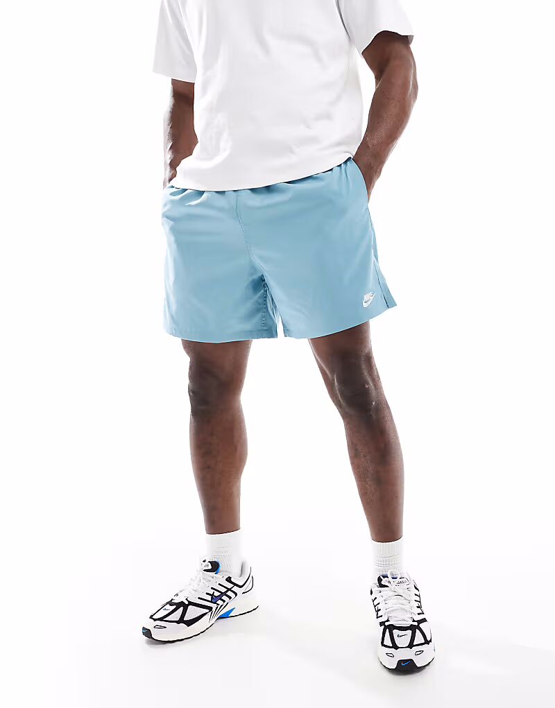 Шорты Club Woven синего цвета Nike
Шорты Club Woven синего цвета Nike
