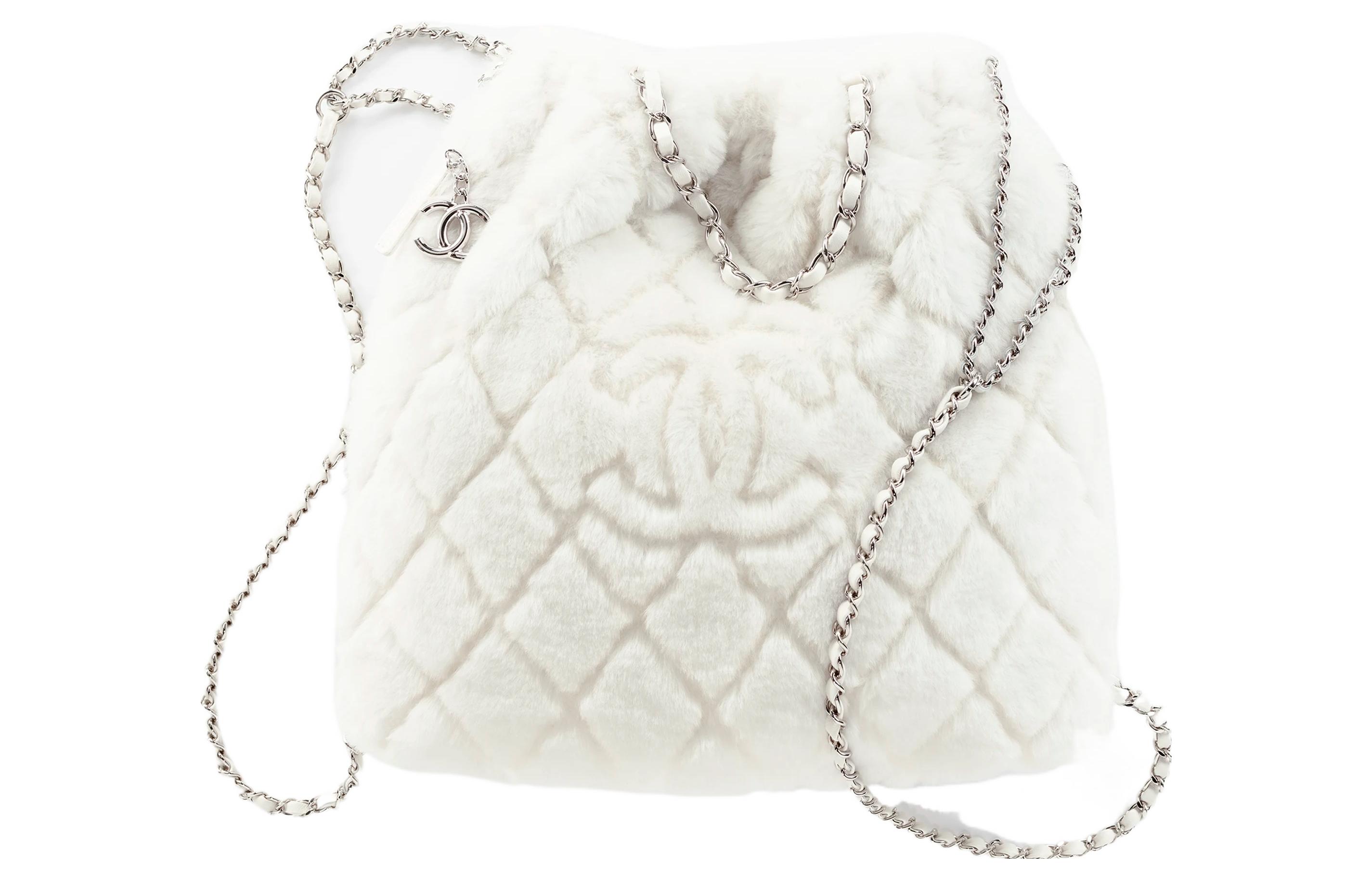 CHANEL Большой женский рюкзак из овчины white
CHANEL Большой женский рюкзак из овчины white