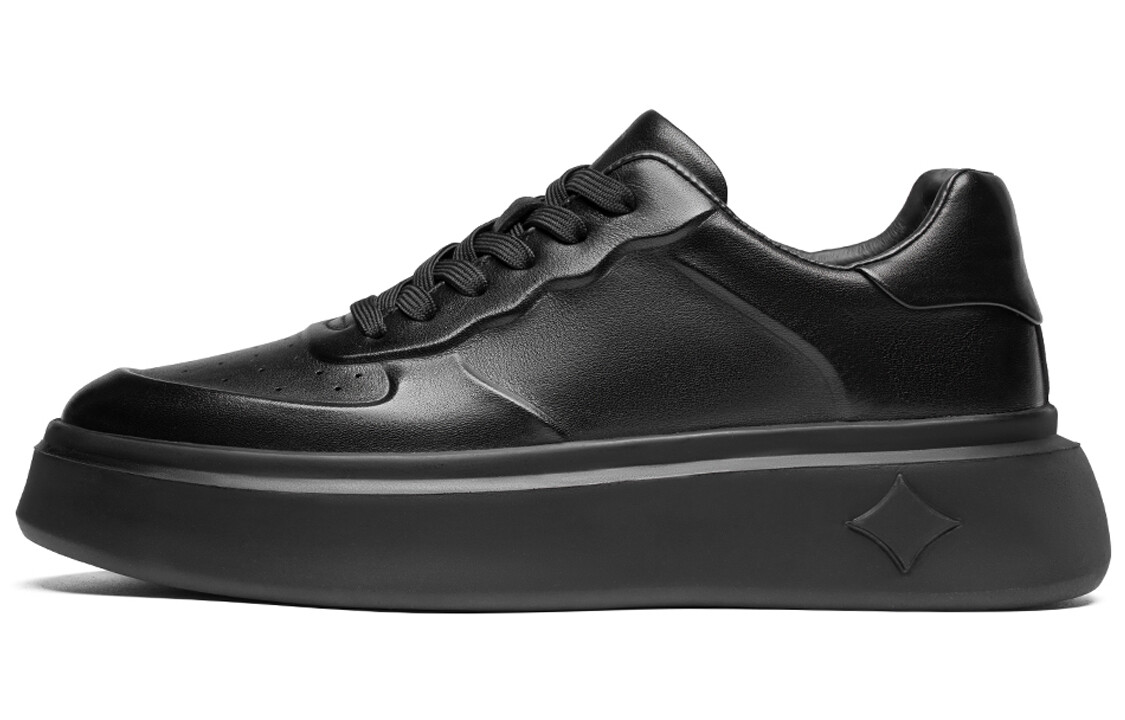 Стильные мужские кеды для скейтбординга с низким верхом Roberta Di Camerino
Стильные мужские кеды для скейтбординга с низким верхом Roberta Di Camerino