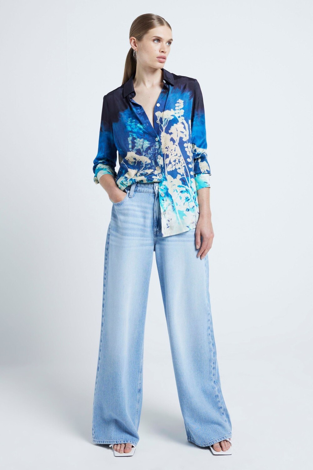 Футболка с принтом по всей поверхности River Island, синий
Футболка с принтом по всей поверхности River Island, синий