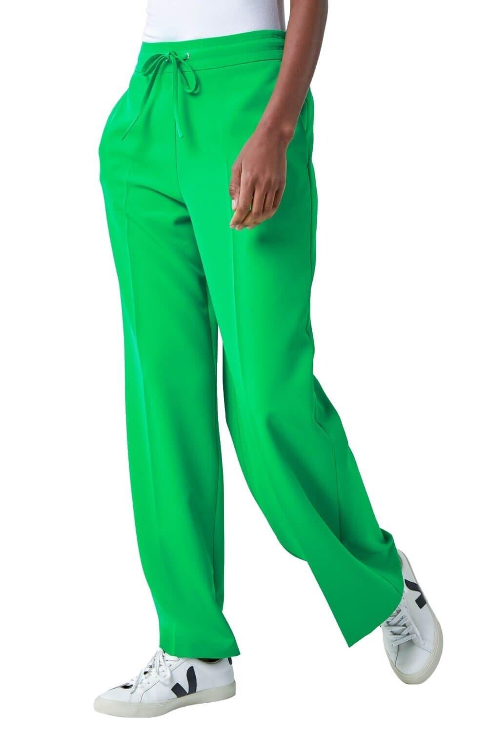 Широкие эластичные брюки с завязками спереди Roman, зеленый
Широкие эластичные брюки с завязками спереди Roman, зеленый