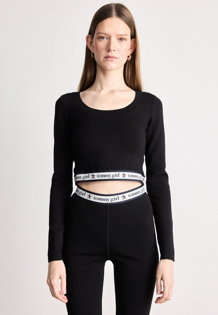 Джемпер Tommy Jeans CROPPED LONGSLEEVE, Black
Джемпер Tommy Jeans CROPPED LONGSLEEVE, Black