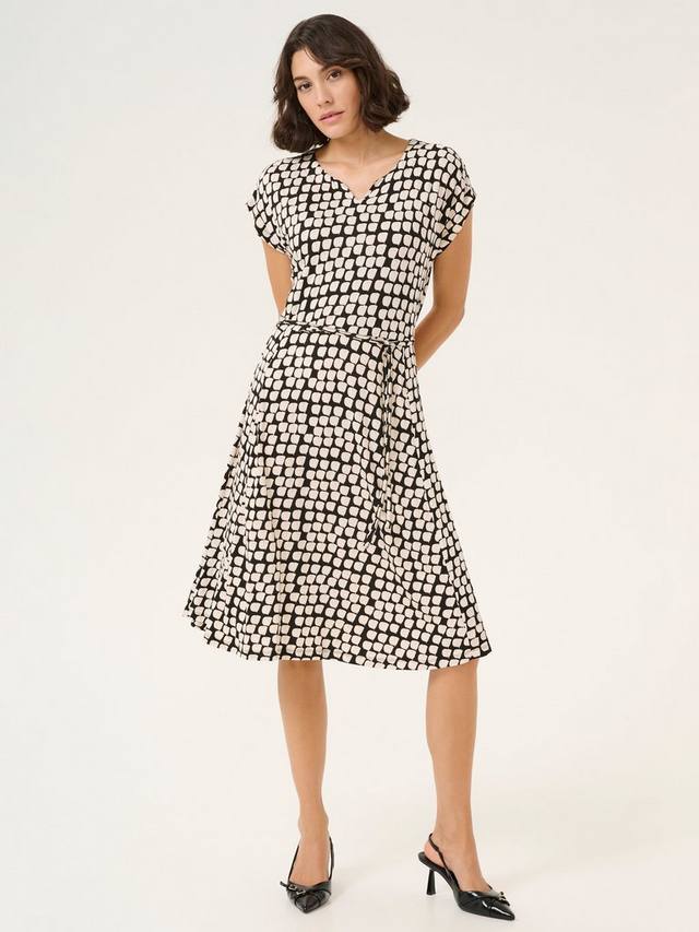 Платье из джерси bella длиной до колен KAFFE, черный/разноцветный
Платье из джерси bella длиной до колен KAFFE, черный/разноцветный