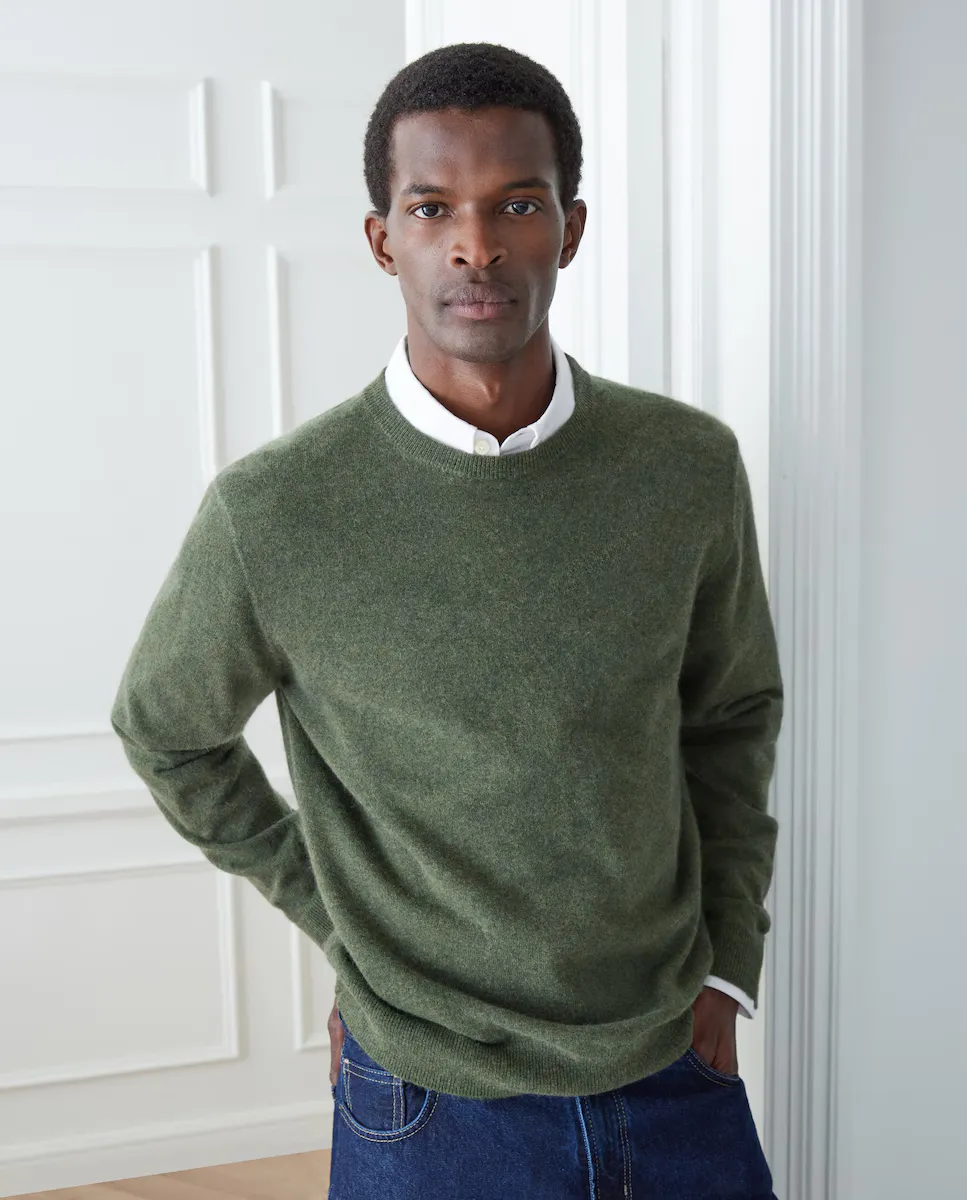 Мужской джемпер однотонный с круглым вырезом 100% кашемир Emidio Tucci, цвет Kaki
Мужской джемпер однотонный с круглым вырезом 100% кашемир Emidio Tucci, цвет Kaki