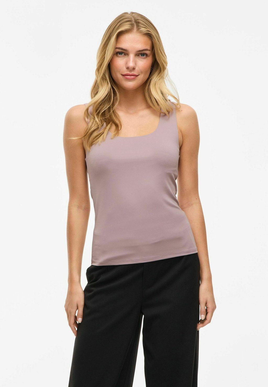 Топ VIKENZA U-NECK TANK REV NOOS VILA, сиреневый
Топ VIKENZA U-NECK TANK REV NOOS VILA, сиреневый