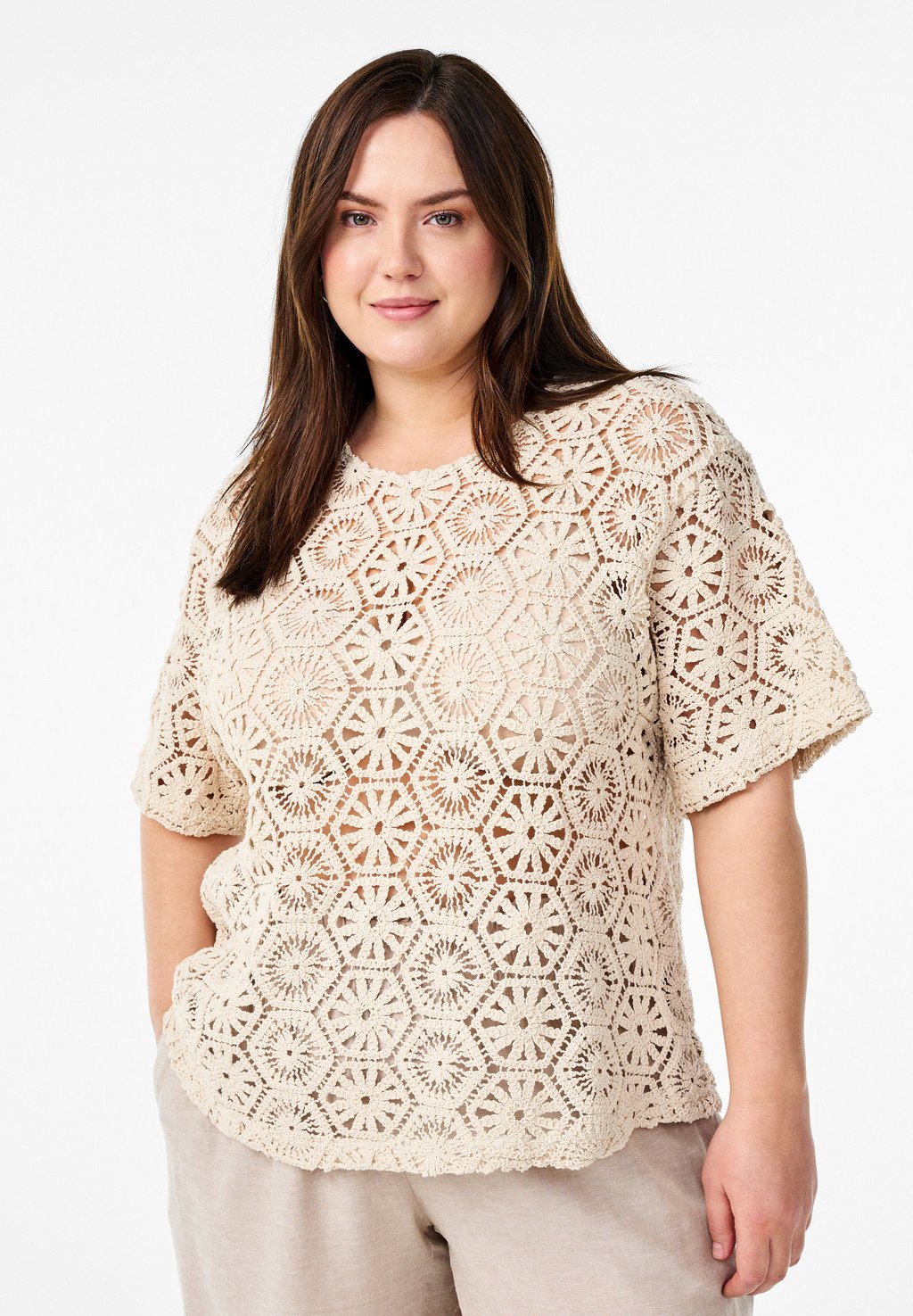 Блуза MIT KURZEN ÄRMELN Zizzi, песочный
Блуза MIT KURZEN ÄRMELN Zizzi, песочный