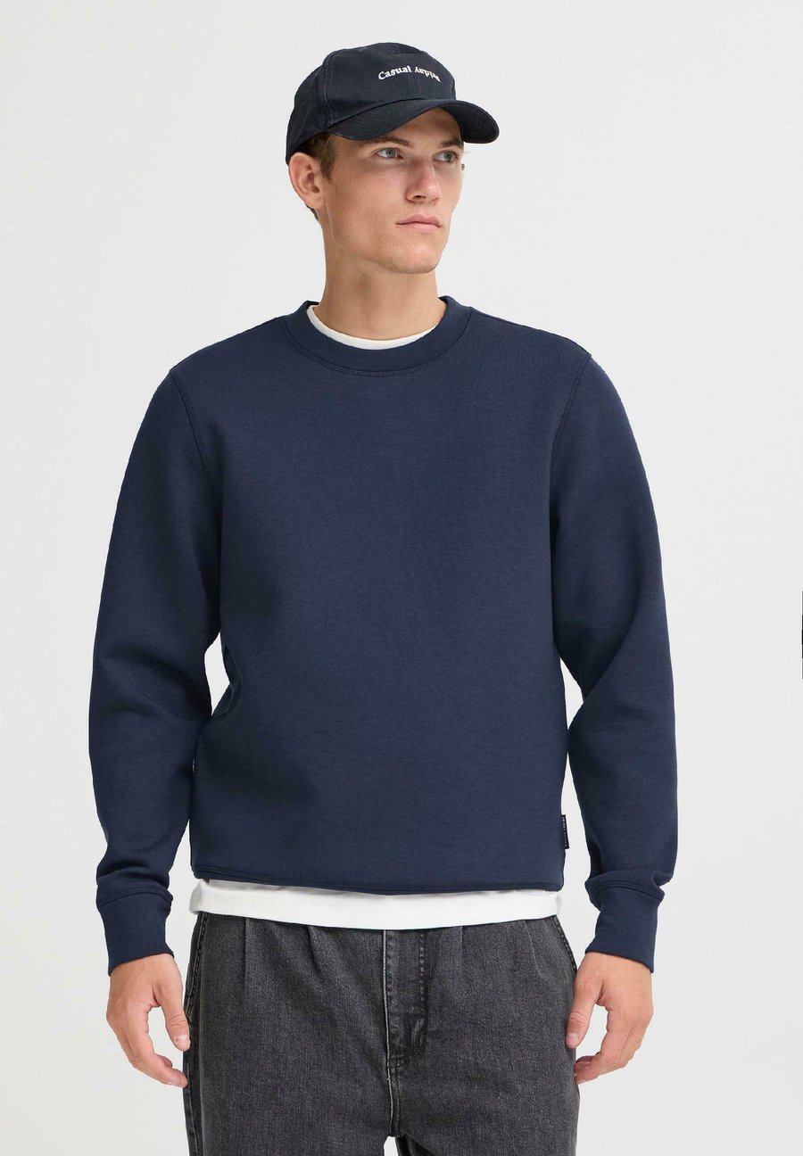 Толстовка Casual Friday CFSEBASTIAN, Black Iris/Blue
Толстовка Casual Friday CFSEBASTIAN, Black Iris/Blue