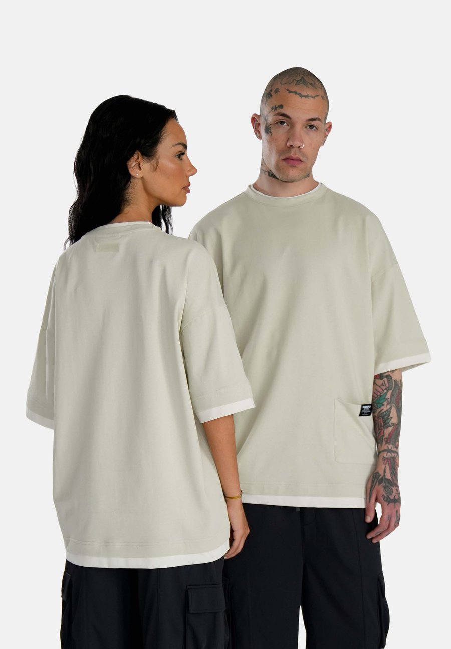 Футболка Multiply Apparel DOUBLE UTILITY, Pelican/Sand, Бежевый, Футболка Multiply Apparel DOUBLE UTILITY, Pelican/Sand
Футболка Multiply Apparel DOUBLE UTILITY, Pelican/Sand, Бежевый, Футболка Multiply Apparel DOUBLE UTILITY, Pelican/Sand