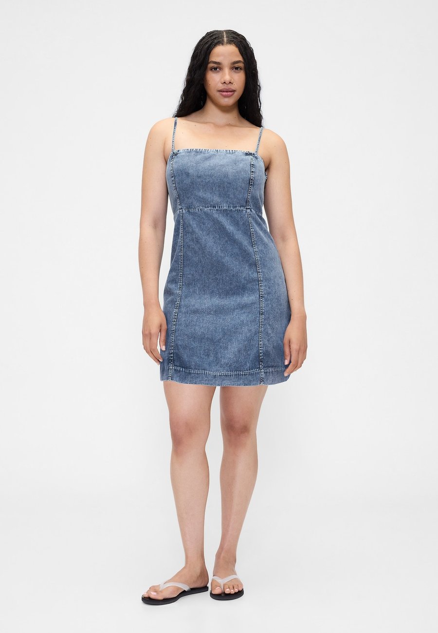 Платье GAP ALINE, Light Wash/Blue Denim
Платье GAP ALINE, Light Wash/Blue Denim
