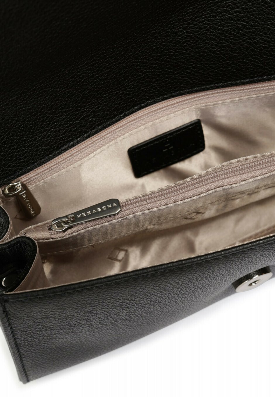 Клатч CONFORT Hexagona, черный
Клатч CONFORT Hexagona, черный