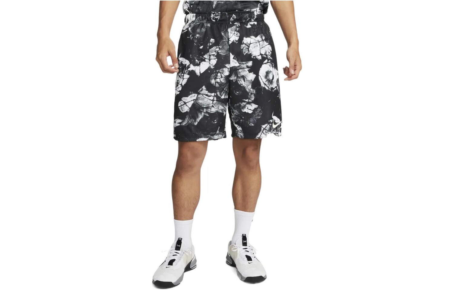 Мужские повседневные шорты Nike, цвет Black
Мужские повседневные шорты Nike, цвет Black