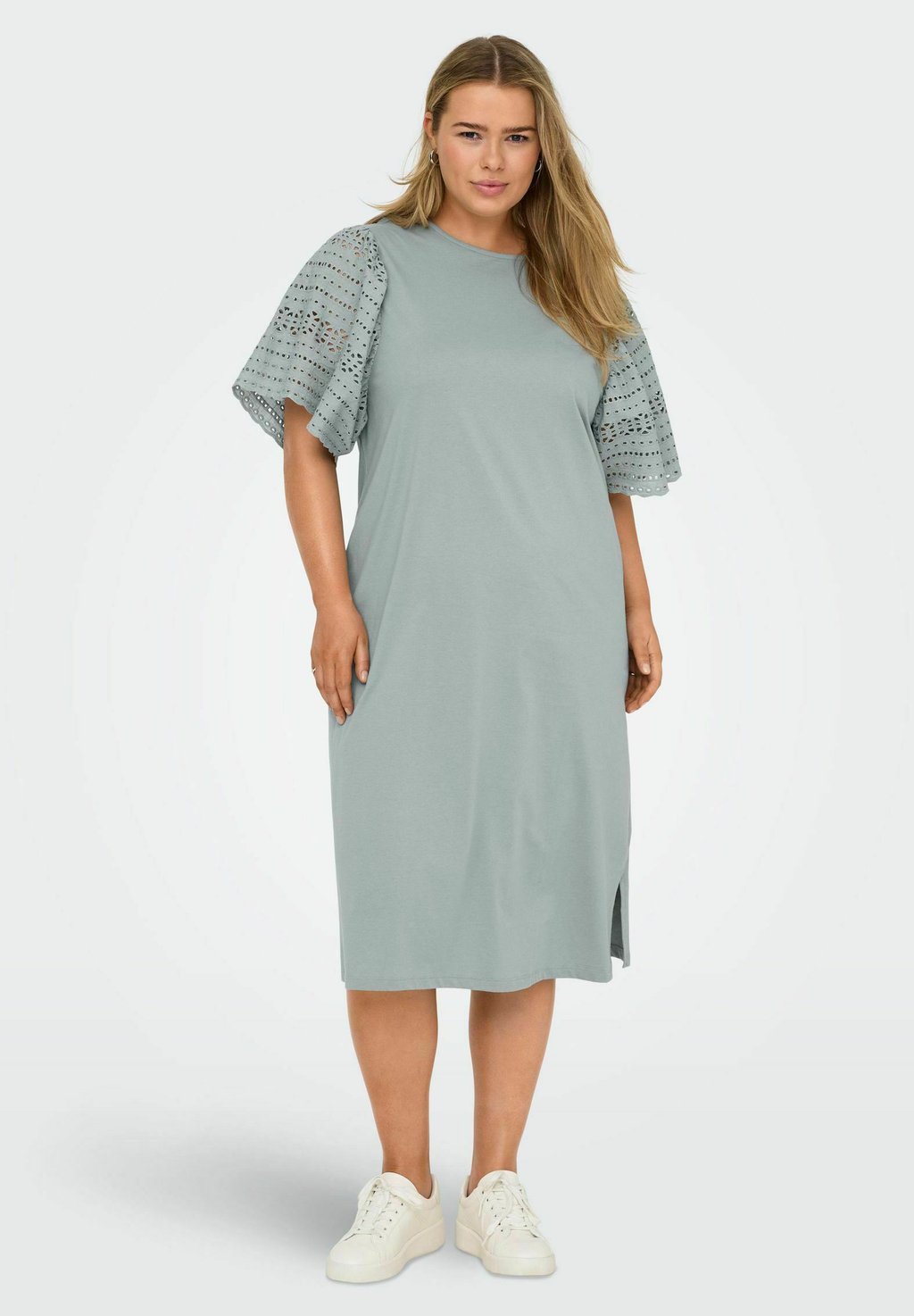 Платье из джерси CARHAPPY LANGES ONLY Carmakoma, цвет Abyss
Платье из джерси CARHAPPY LANGES ONLY Carmakoma, цвет Abyss