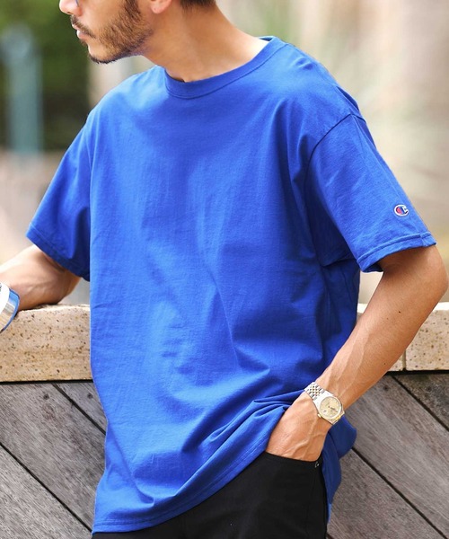 Футболка Champion с нашивкой и логотипом, однотонная, свободного кроя, с коротким рукавом и круглым вырезом, синий
Футболка Champion с нашивкой и логотипом, однотонная, свободного кроя, с коротким рукавом и круглым вырезом, синий