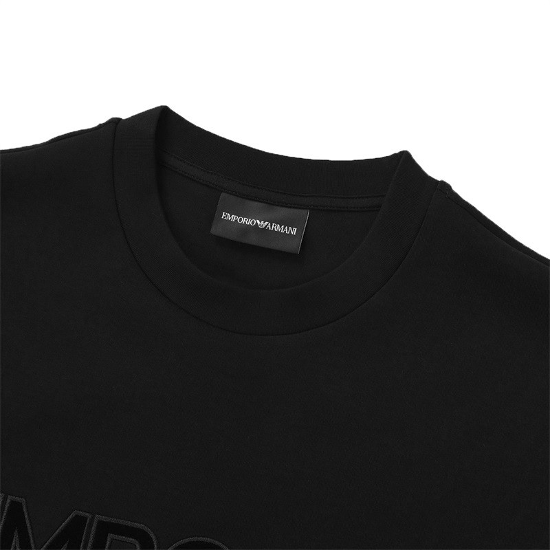 Свитшот мужской черный EMPORIO ARMANI
Свитшот мужской черный EMPORIO ARMANI