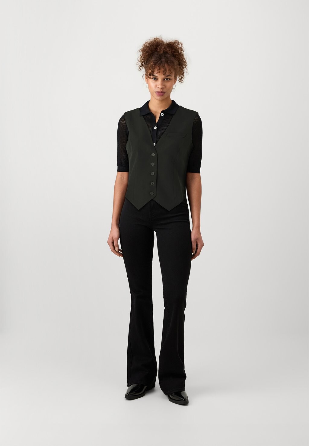 Жилет VMTROIAN TAILORED VEST Vero Moda, черный
Жилет VMTROIAN TAILORED VEST Vero Moda, черный