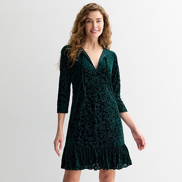 Прямое платье из бархатного бернаута с рюшами по подолу Harper Rose
Прямое платье из бархатного бернаута с рюшами по подолу Harper Rose