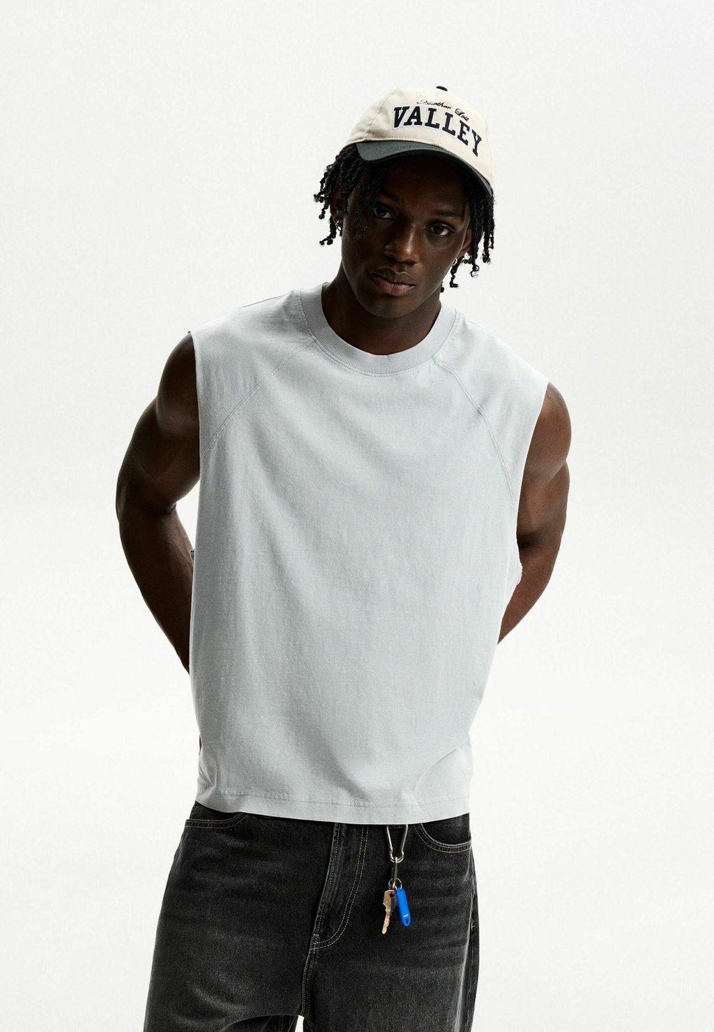 Топ Bershka, светло-серый 
Топ Bershka, светло-серый