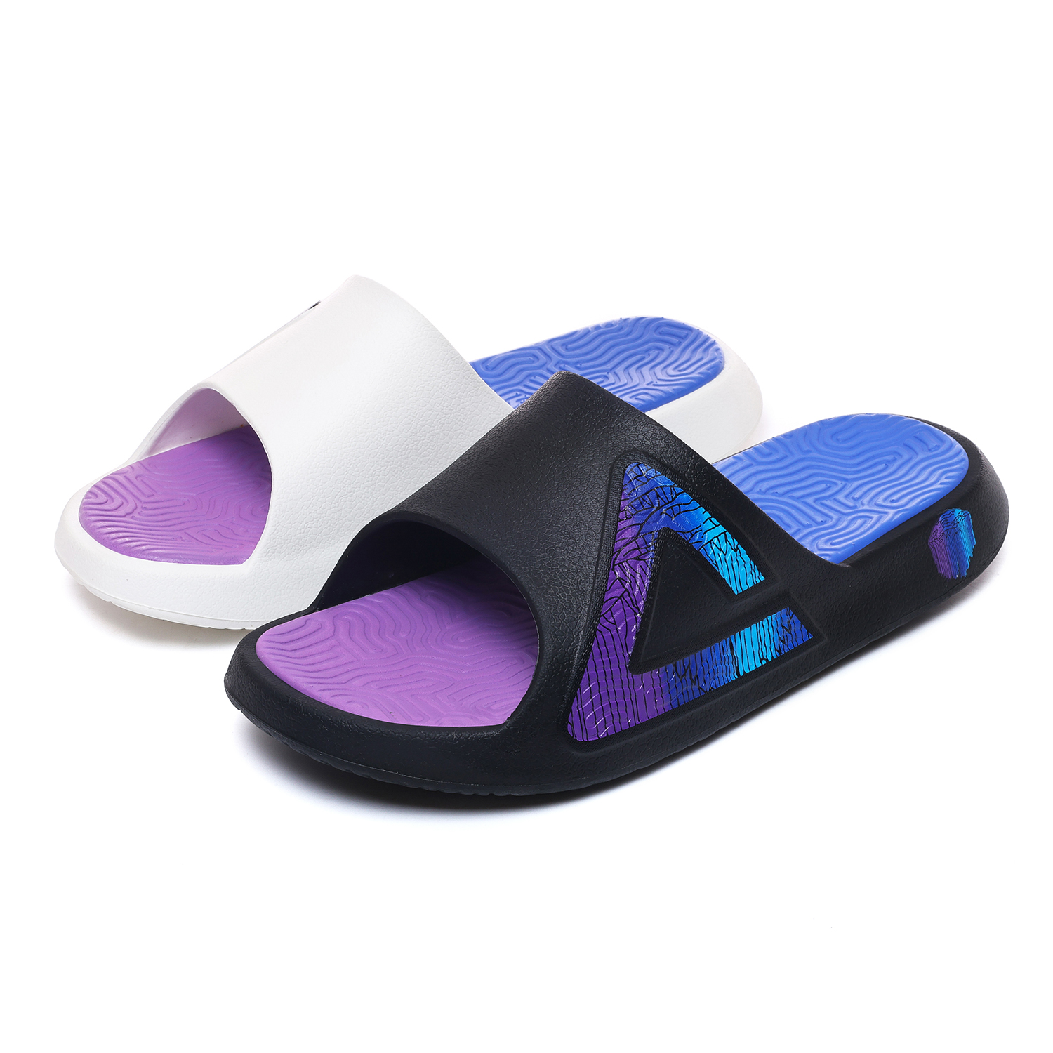 Тапочки-слайды Extreme National Creativity для мужчин PEAK, Black And White Mismatched 
Тапочки-слайды Extreme National Creativity для мужчин PEAK, Black And White Mismatched