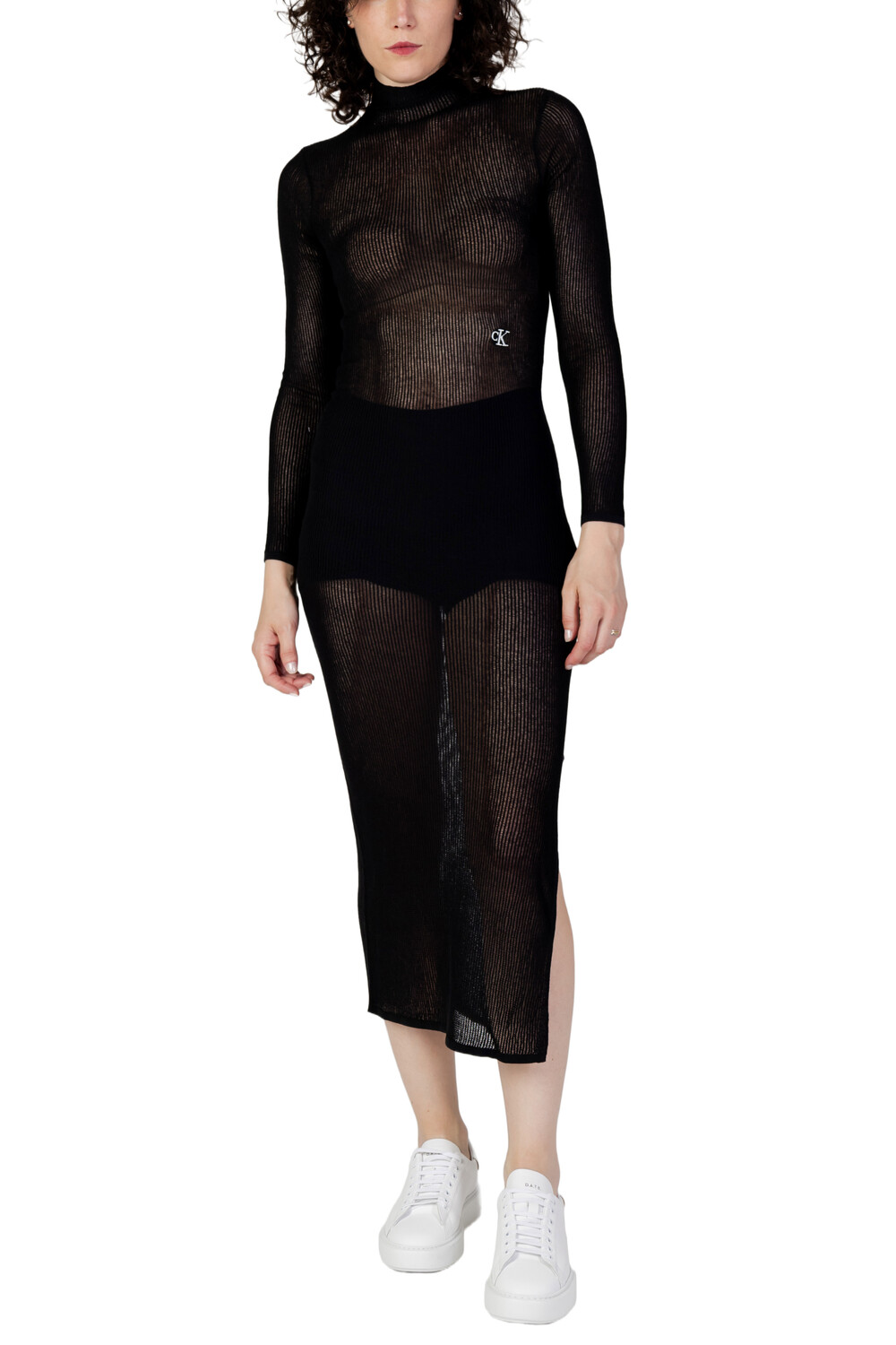 Платье Calvin Klein Jeans полупрозрачное, черный
Платье Calvin Klein Jeans полупрозрачное, черный