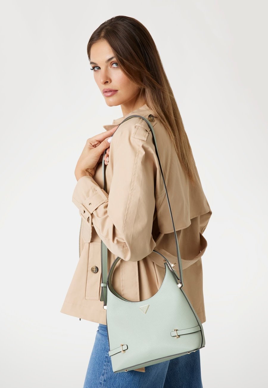 Сумка Guess SMALL HOBO CROSSBODY, Grün/Green
Сумка Guess SMALL HOBO CROSSBODY, Grün/Green