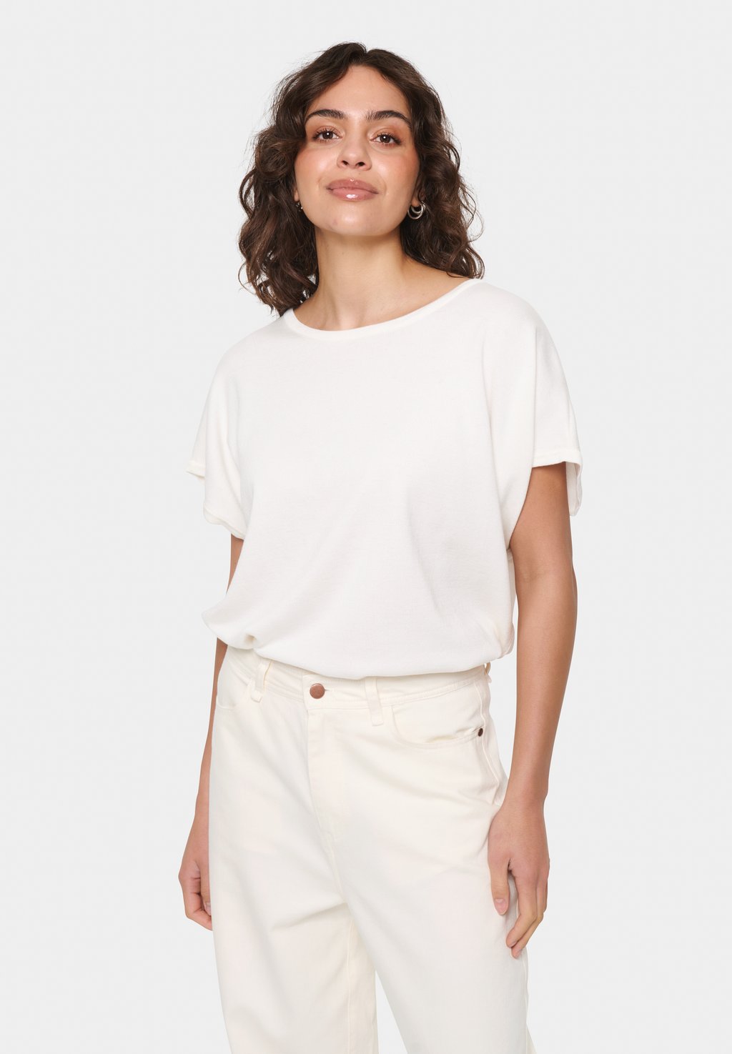 Базовая футболка MILASZ R-N SS Saint Tropez, слоновая кость
Базовая футболка MILASZ R-N SS Saint Tropez, слоновая кость