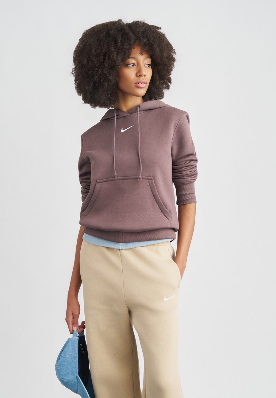 Толстовка Nike Sportswear HOODIE, Tattoo/Sail/Brown
Толстовка Nike Sportswear HOODIE, Tattoo/Sail/Brown