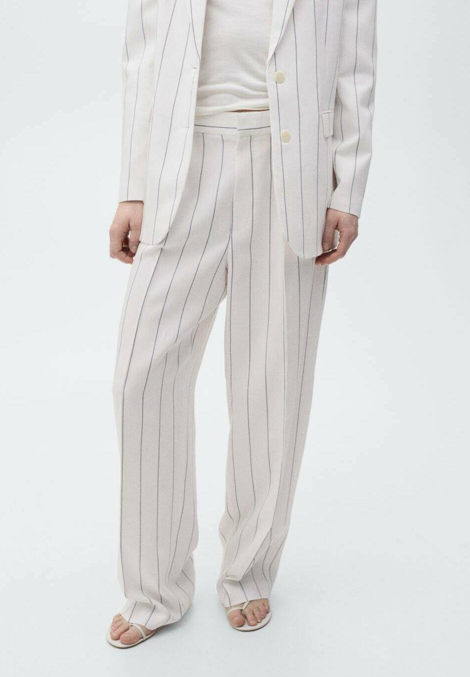 Брюки MOSCOVA Mango, белый
Брюки MOSCOVA Mango, белый