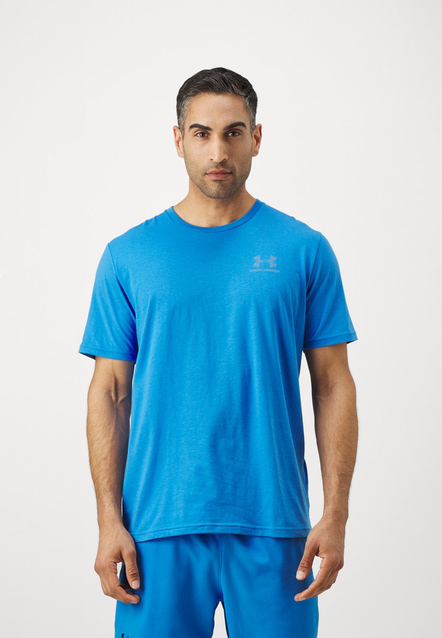 Футболка Under Armour SPORTSTYLE LC SS, Blue Atlantis/Blue Calm/Dark Blue, Синий, Футболка Under Armour SPORTSTYLE LC SS, Blue Atlantis/Blue Calm/Dark Blue
Футболка Under Armour SPORTSTYLE LC SS, Blue Atlantis/Blue Calm/Dark Blue, Синий, Футболка Under Armour SPORTSTYLE LC SS, Blue Atlantis/Blue Calm/Dark Blue