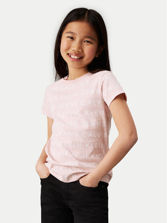 Комплект из 2 футболок узкого кроя Calvin Klein Jeans, мультиколор
Комплект из 2 футболок узкого кроя Calvin Klein Jeans, мультиколор