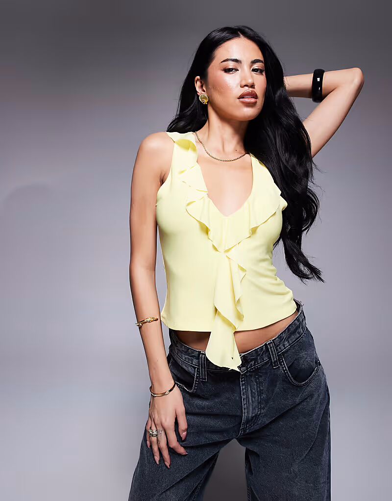 Топ ASOS DESIGN с глубоким вырезом и оборками сзади, желтый цвет
Топ ASOS DESIGN с глубоким вырезом и оборками сзади, желтый цвет