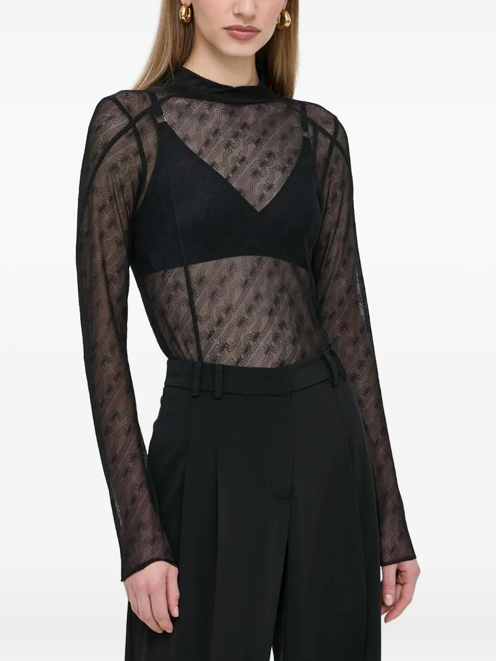 Топ с узором и воротником-стойкой Boss, черный
Топ с узором и воротником-стойкой Boss, черный