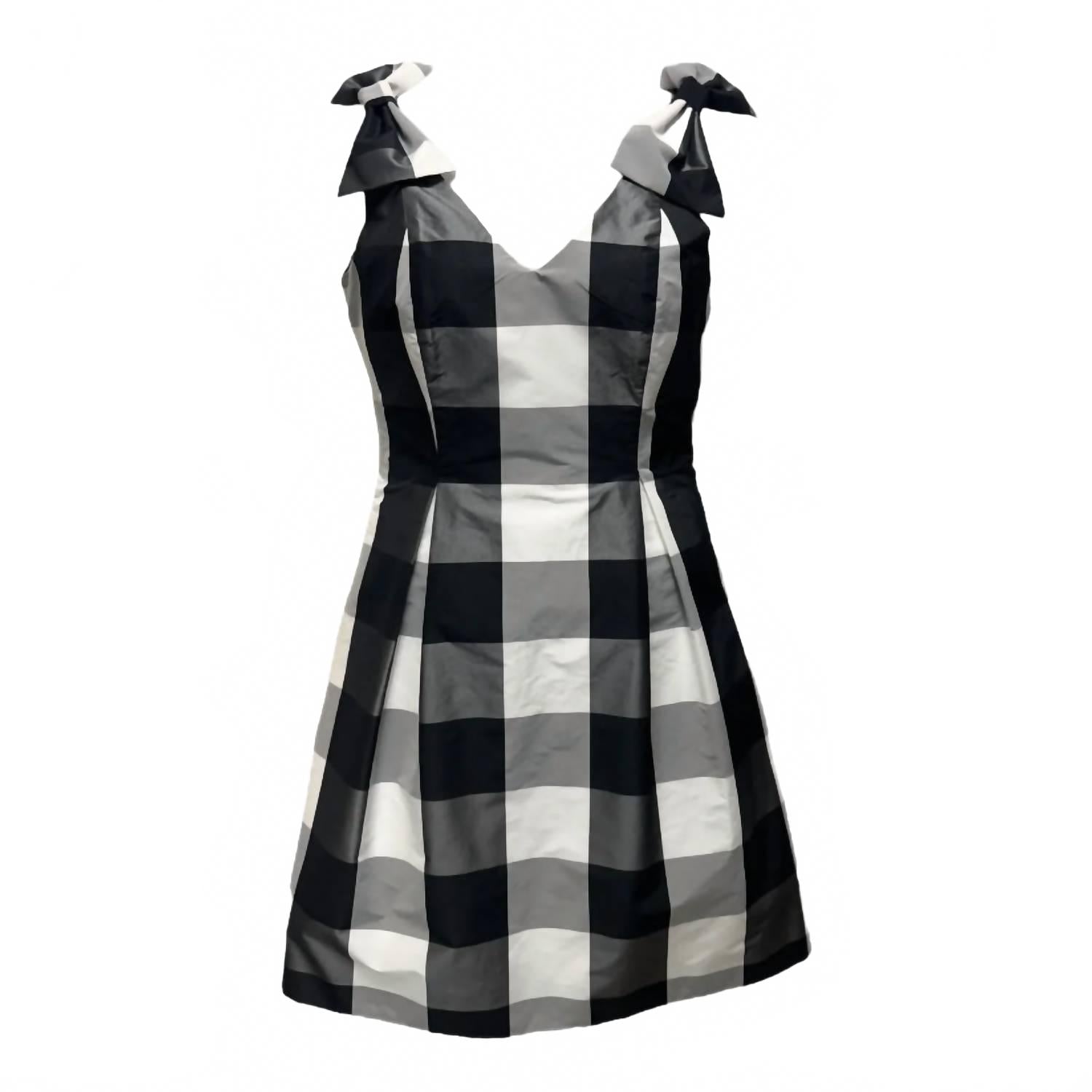 Женское платье Penelope в черную клетку Tyler Boe
Женское платье Penelope в черную клетку Tyler Boe