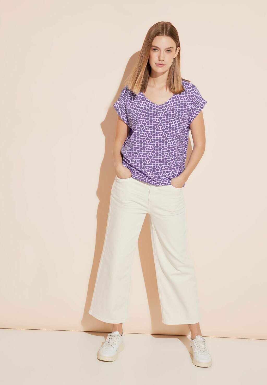 Блузка Mit V-Ausschnitt Street One, лила
Блузка Mit V-Ausschnitt Street One, лила