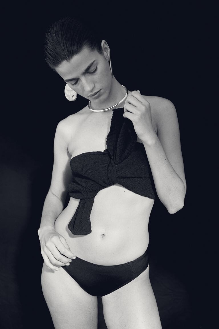 Дерзкие плавки бикини H&M, черный
Дерзкие плавки бикини H&M, черный